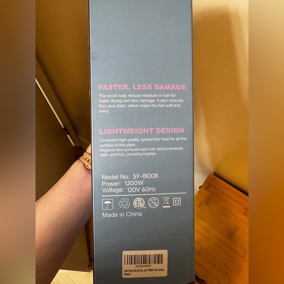 Hair dryer and volumizer brand new - Picture 3 of 3